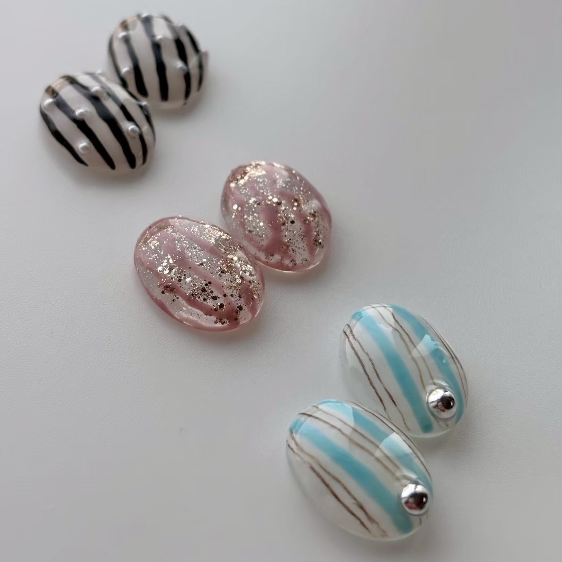 Stripe|ストライプピアス 小ぶり レジン シンプル 個性的 サージカルステンレス|choucollet.